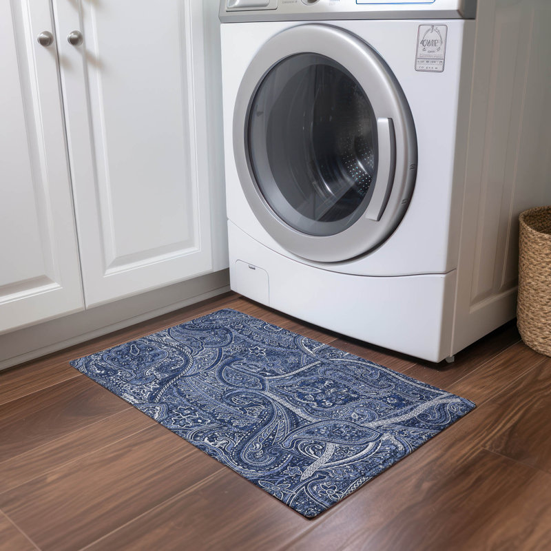 Tapis intérieur / extérieur en polyester tissé à la machine Kinslee, Rectangle 1 pi 8 po x 2 pi 6 po