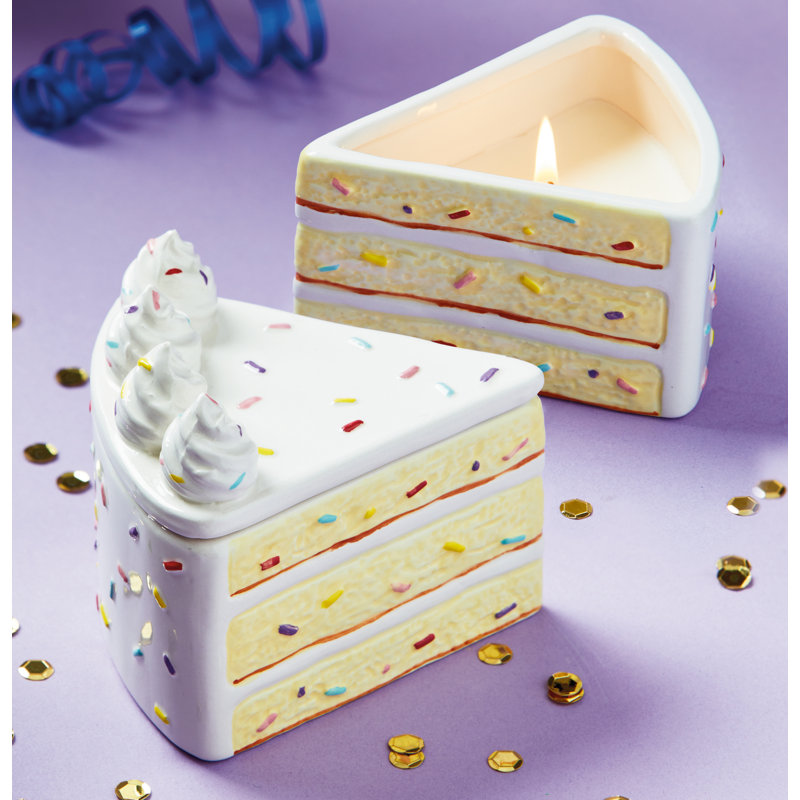 Bougie à gâteau Sprinkle - bougie parfumée fantaisie avec temps de combustion de 18 heures, parfaite pour un usage quotidien, 4 x 4 x 3,7 pouces