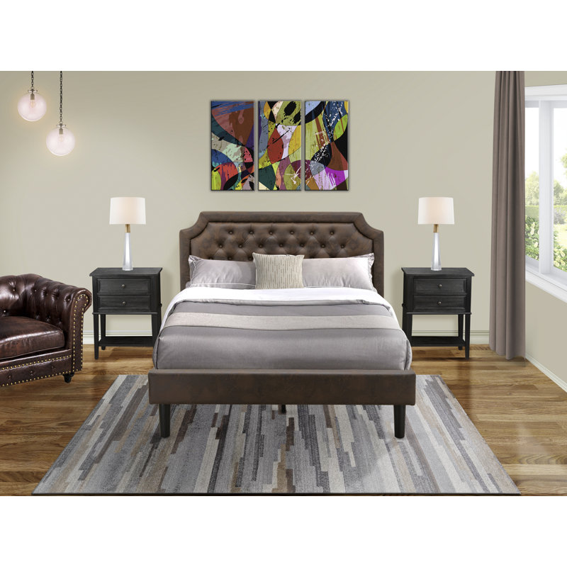 Ensemble de chambre à coucher grand 3 pièces avec cadre de lit en bois touffeté à boutons et 2 tables de bout noires brossées pour la chambre à coucher - similicuir brun foncé avec texture noire et pieds noirs