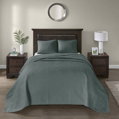 Quebec Reversible Bedspread Set