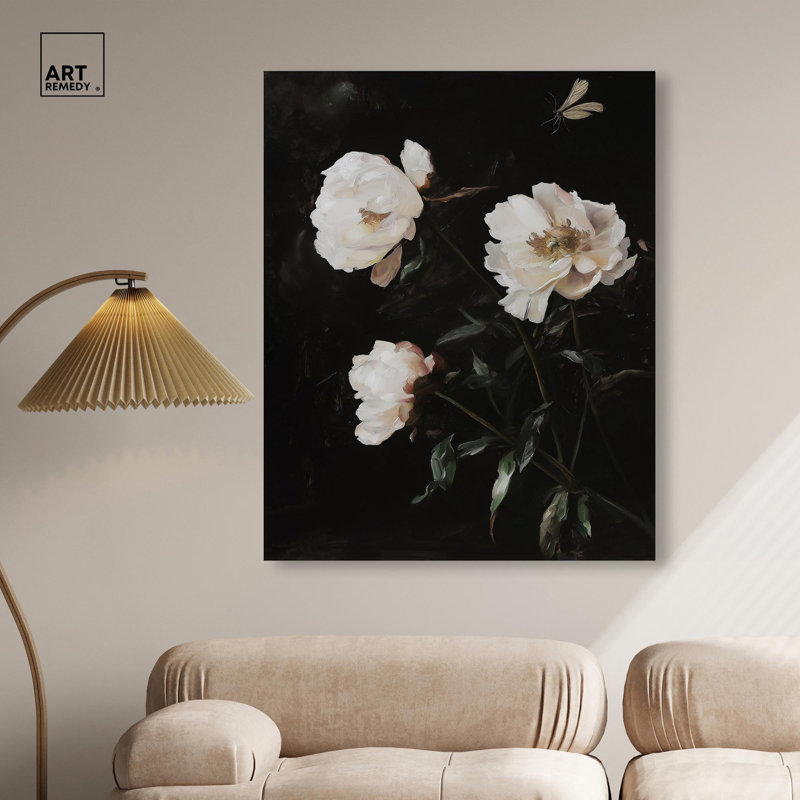 Peony Nocturne sur toile, fleurs élégantes et foncées par Art Remedy, H 45 po x l 36 po, Toile tendue avec châssis