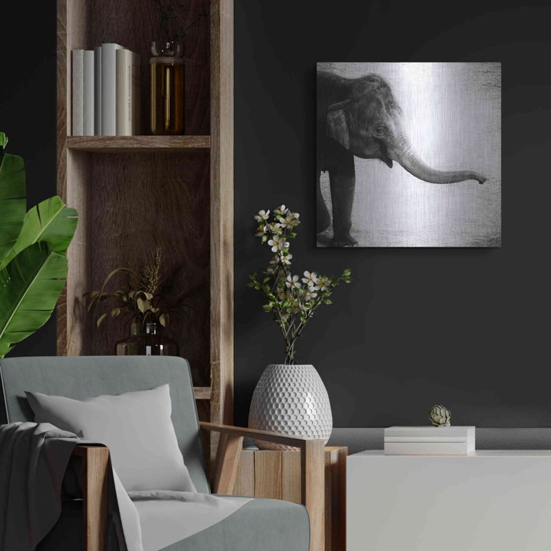 «Elephant II» par Debra Van Swearing «Elephant II» par Debra Van Swearingen, H 24 po x l 24 po