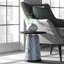 Table d'appoint ronde avec plateau en marbre et base en verre artistique - Table de bout étroite pour le salon ou la chambre à coucher - Mobilier décoratif moderne avec motif tourbillon contemporain - Bleu-738233730