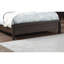 Grand lit avec attrait rustique contemporain, lit fini et tête de lit, chambre à coucher-829087510-829087511