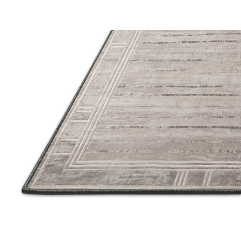 Tapis gris soyeux et moelleux, Carré 5 pi