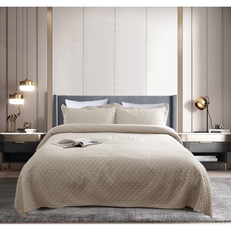 Ensemble de courtepointe en microfibre Basics, Courtepointe très grand et 2 très grandes taies, Taupe