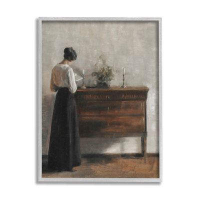 " Classic Woman In Dress Reading "