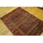Tapis tribal rouge à motif géométrique Hatchli