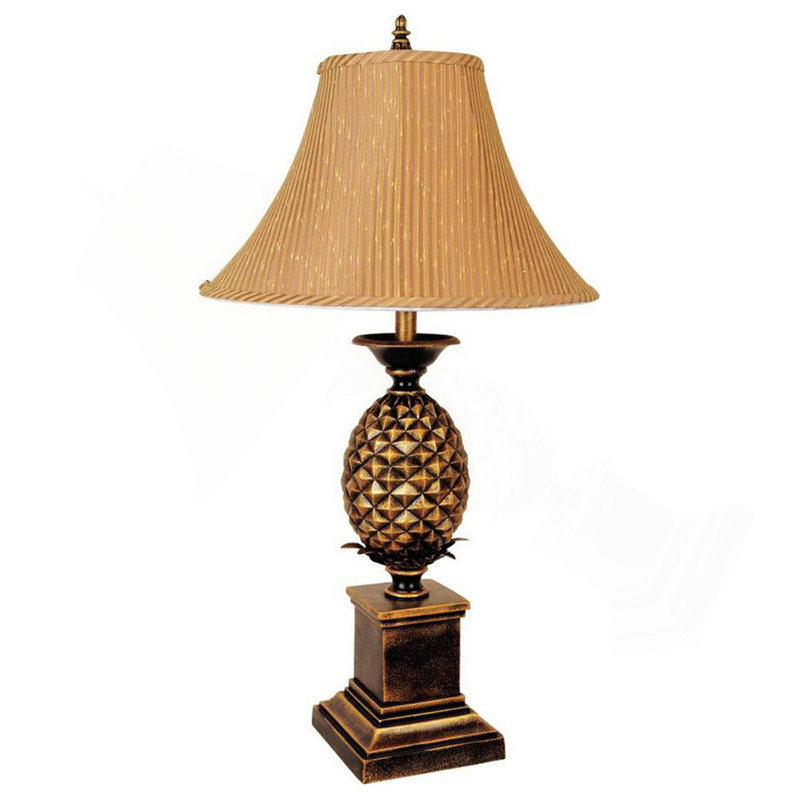 Lampe de table haute 32 po en métal avec finition or antique, design ananas