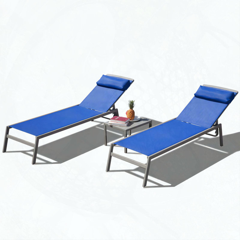 Ensemble de 3 chaises longues pour patio avec 5 positions réglables et table d'appoint