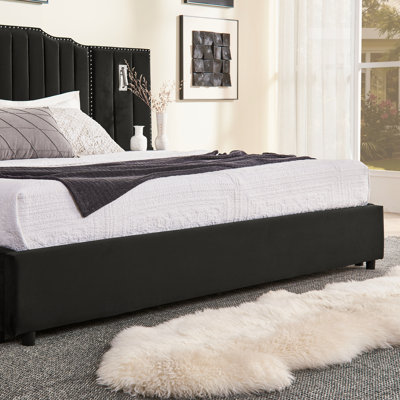 Lit plateforme tapissier en velours YDT
