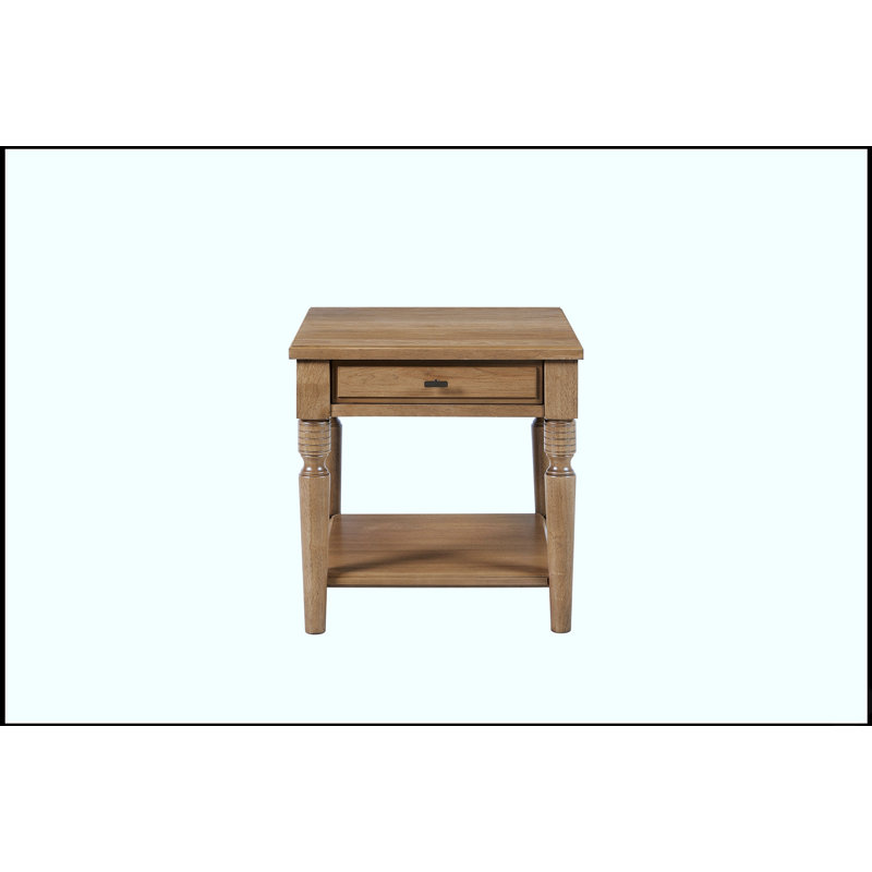 Table de bout élégante et durable avec finition amande, parfaite pour améliorer l'esthétique et la fonctionnalité du salon.