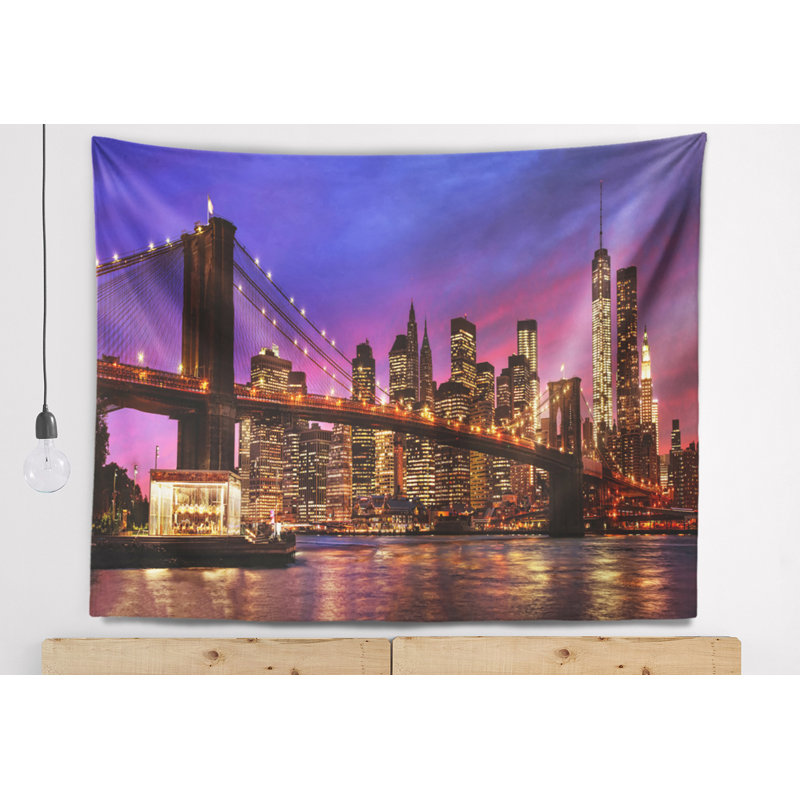 Polyester Brooklyn Bridge et Manhattan au coucher du soleil avec accessoires de suspension inclus, H 68 po x l 80 po
