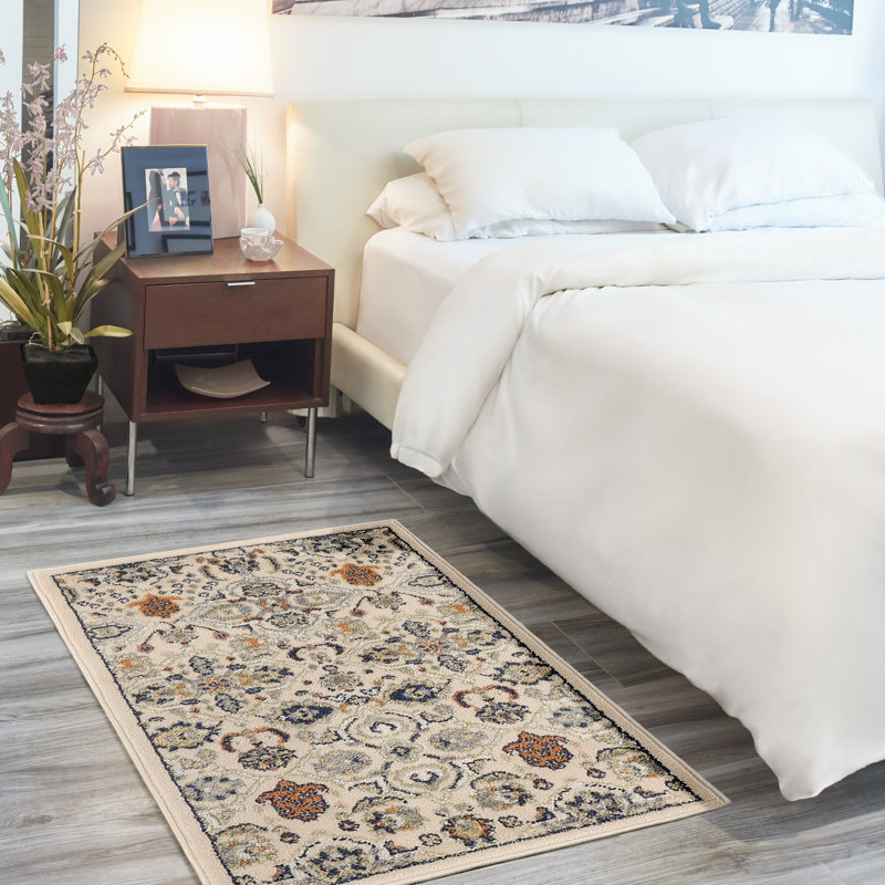 Hripsik Persian Area Rug, Rectangle 3' x 5'