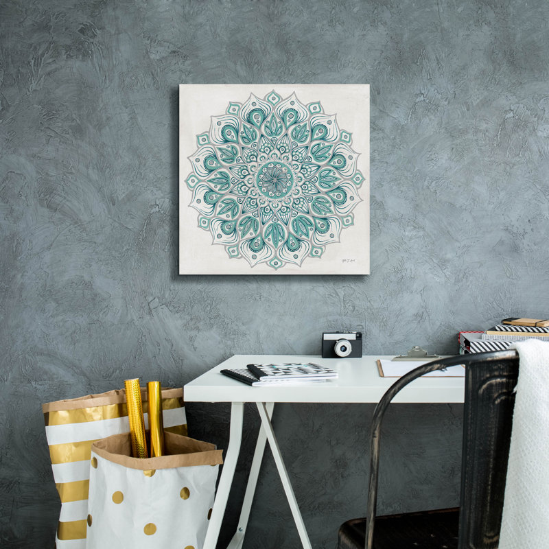 Bungalow Rose 'Spiral Mandala Green' by Yvette St. Amant Canvas Wall Art, 37" x 37", H 18 po x l 18 po x P 0,75 po