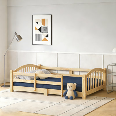 Lit bas Montessori avec rails de sécurité et tête de lit