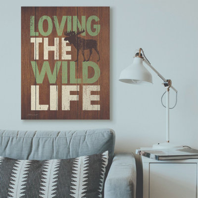 " Wild Life Country Home Wood Textured Word Design "