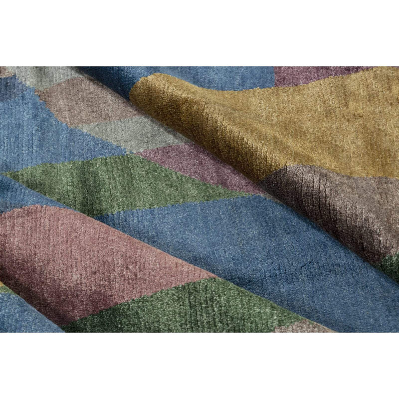 Gilded Silk Geometric Area Rug in Blue/Green/Cabernet/Pink, Rectangle 2' x 3'