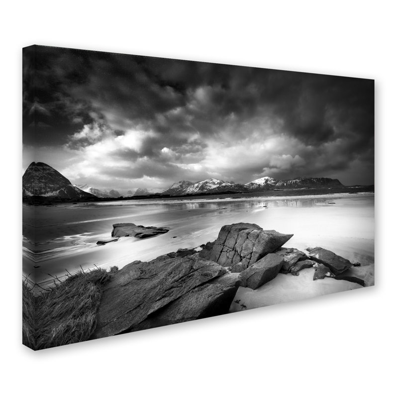 Modern & Contemporary, 16" H x 24" W x 2" D