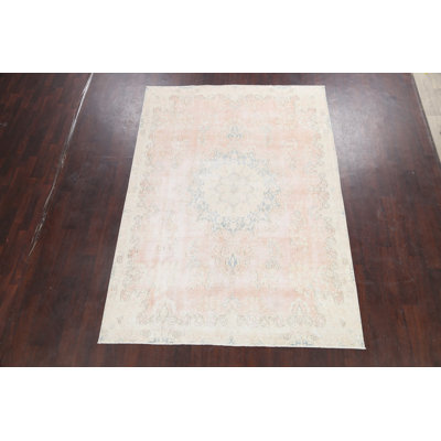 Tapis traditionnel floral discret 7x9