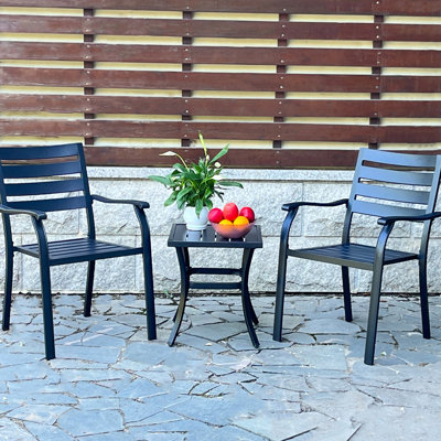 Chaises d'extérieur noires en métal, une de 2 pour les jardins, les terrasses et les piscines. Protection contre les intempéries, processus écologique, toucher doux pour toutes les terrasses de jardins. Anti-rouille en fer robuste, surface à revêtement fin