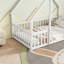 Lit simple en bois massif blanc avec garde-corps, 1 pièce