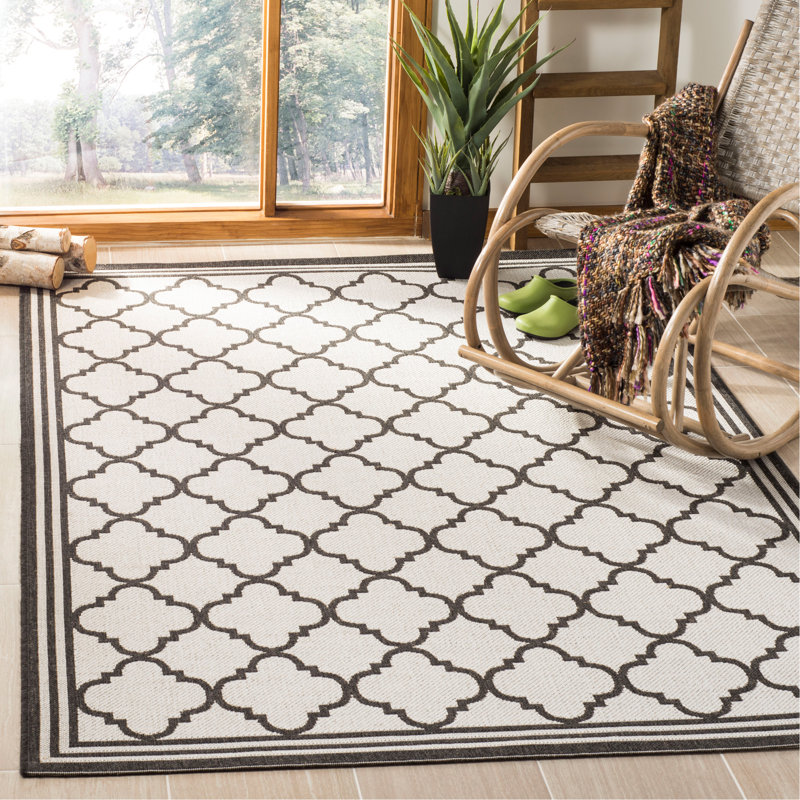 Ferrill 100 Performance Geometric Indoor/Outdoor Area Rug, Rectangle 4' x 6'