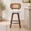 Tabouret de comptoir pivotant en bois massif de 26 po avec dossier en rotin beige (ensemble de 3)-1209169726-1209169727