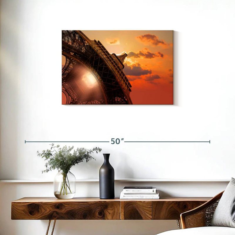 Lilie, ciel orange, tour Eiffel, H 20 po x l 30 po