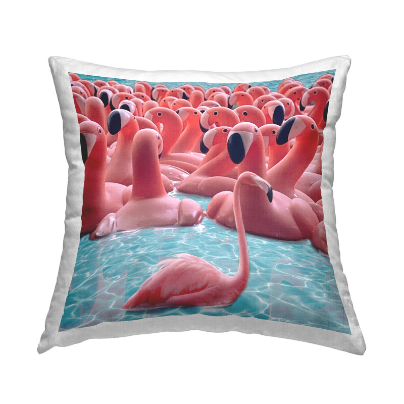 Coussin décoratif imprimé flamants d'été dans la piscine par Ziwei Li