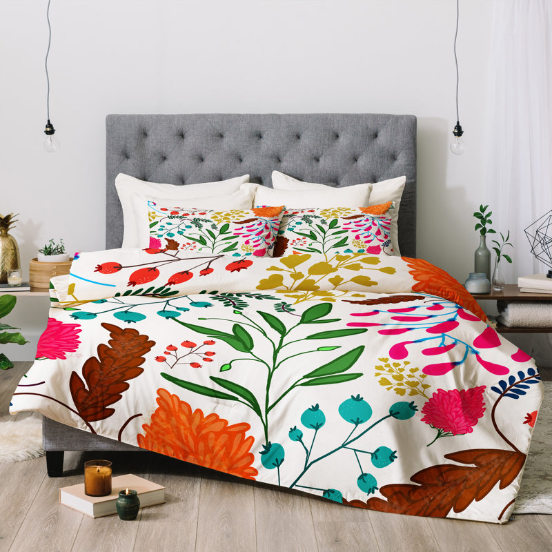 Modern & Contemporary Polyester Floral Comforter, Twin Comforter + 1 Standard Pillowcase