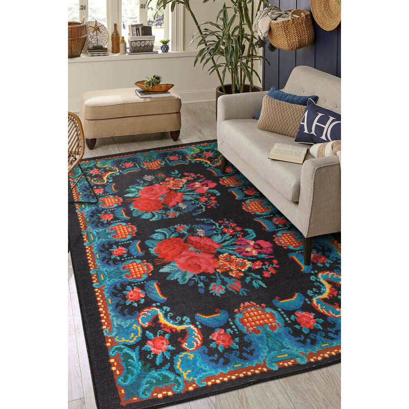 Caretta Chenille Floral Indoor / Outdoor Rug, Round 8'3"