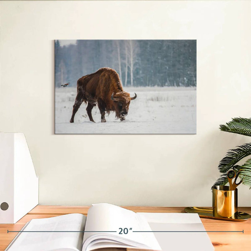 Bison Brampt dans la forêt enneigée, H 8 po x l 12 po