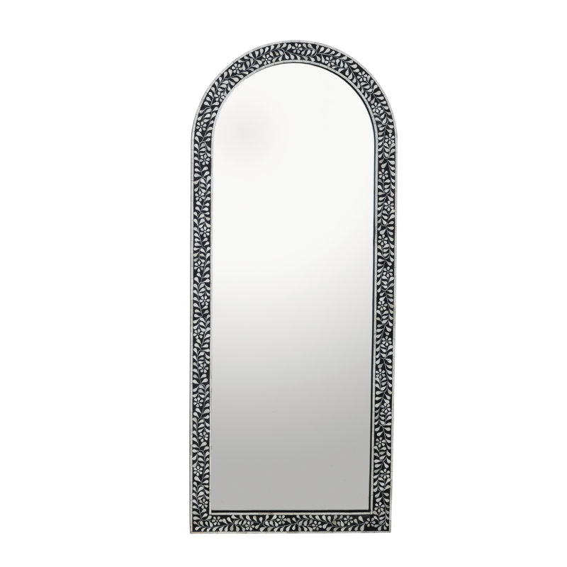 Miroir arqué en bois de manguier avec incrustation d'os de fleurs et de feuilles