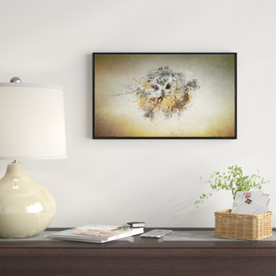 " Large Gracing Owl "