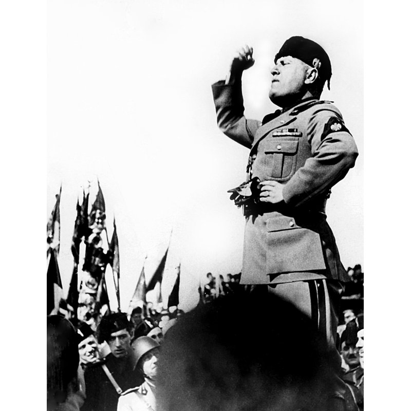 Histoire de Benito Mussolini (18 X 24)