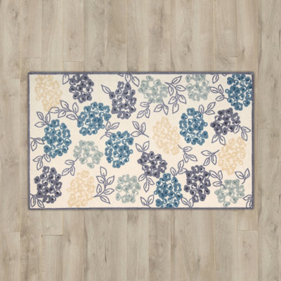 Cabello Floral Indoor Rug