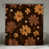 Brun / motif floral orange