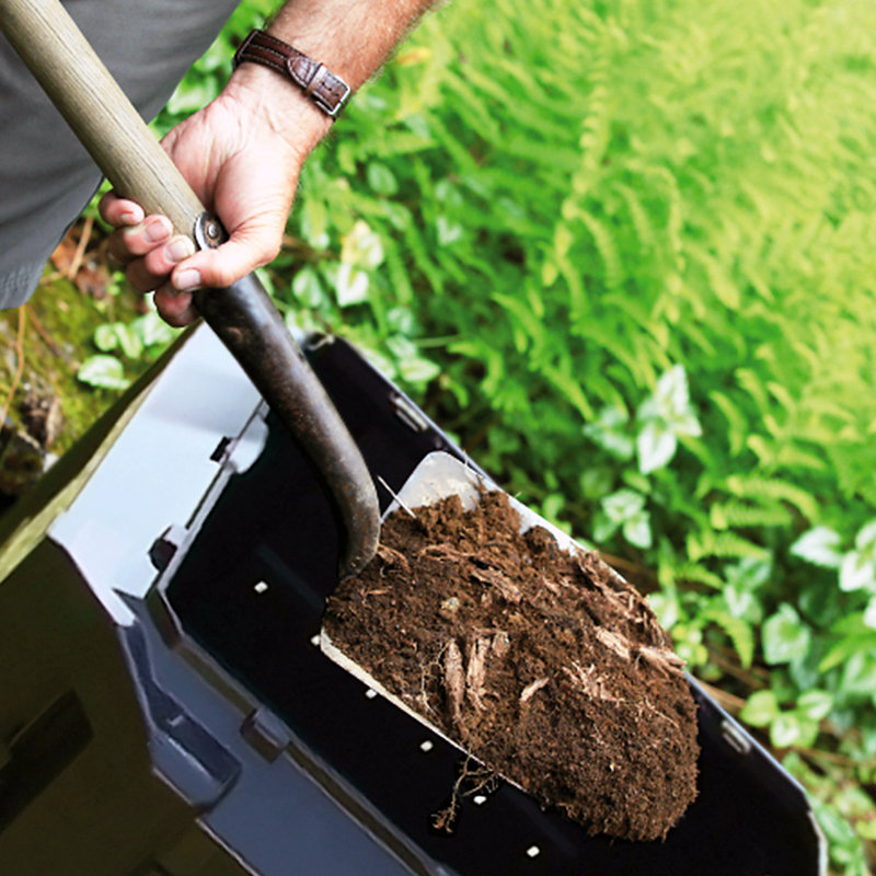 Bettie Plastic Stationary Composter with Latching Lid