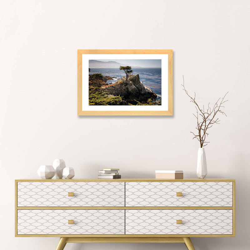 «Lone Cypress Tree» - reproduction, Papier bois naturel, H 16 po x l 24 po x P 1 po