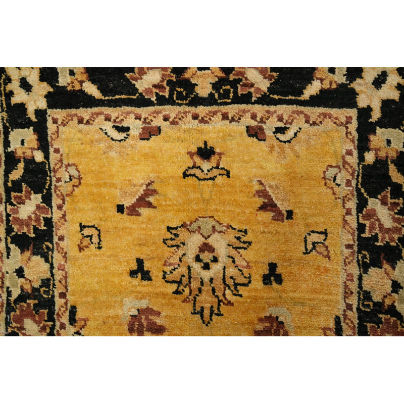 Tapis jaune magnifiquement conçu avec d'élégants motifs noirs 2 x 3