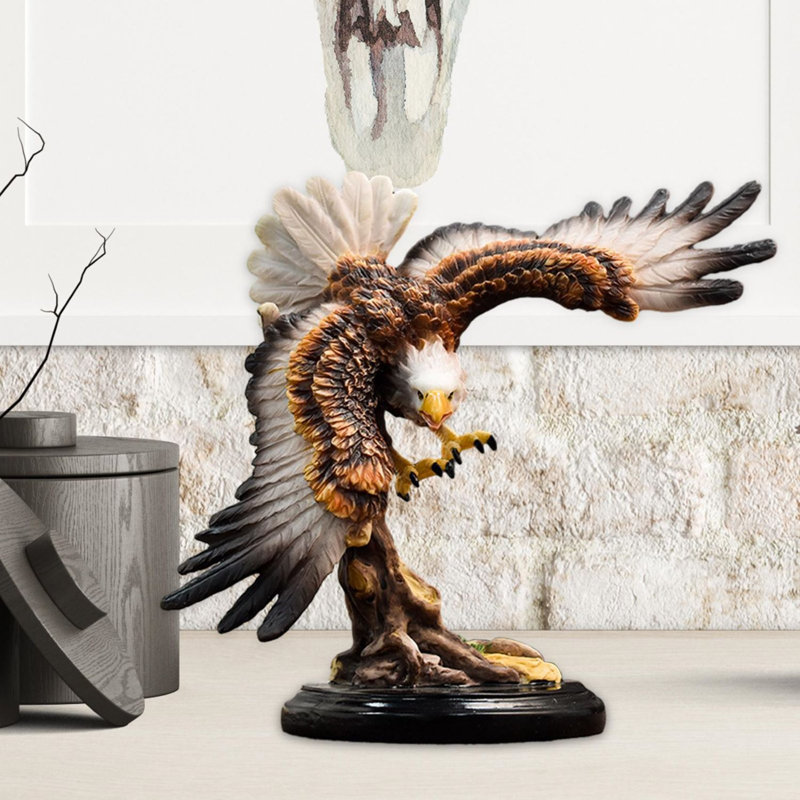 Stylish Handmade Eagle Sculpture For Home Décor