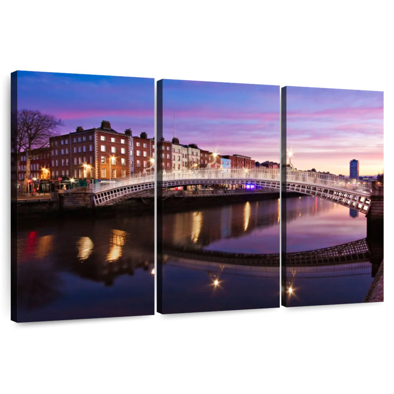Lilie Ha'Penny Bridge la nuit, H 36 po x l 57 po