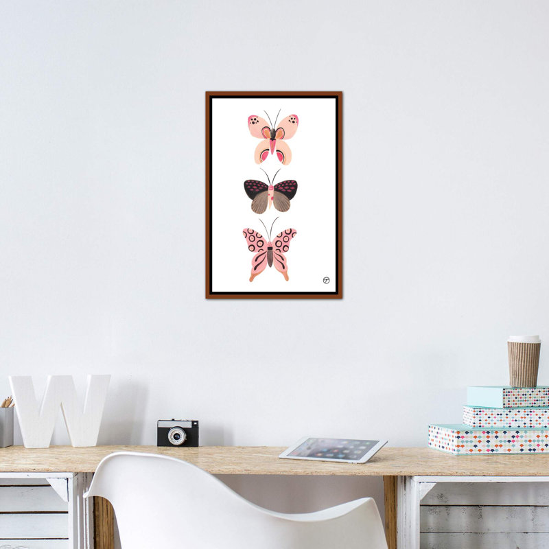 «Butterfly Trio», art encadré, H 26 po x l 18 po x P 1,5 po, Toile avec cadre en bois classique