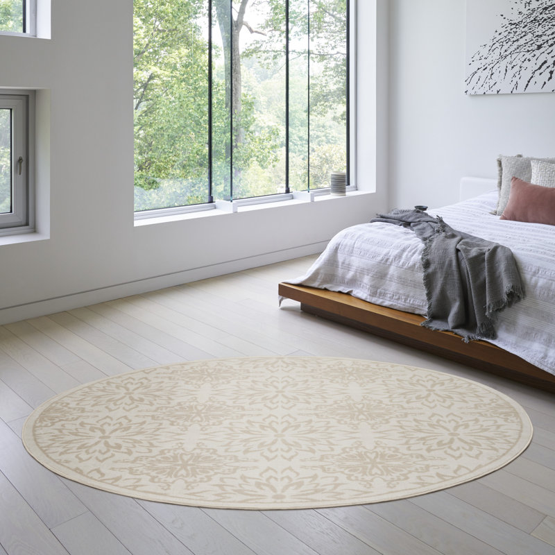 Tapis Gratian, Rond 8 pi