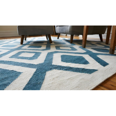 Tapis bleu noué à la main Gaines