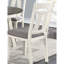 Chaise de salle à manger moderne de 2 personnes, siège à coussin en tissu gris, lignes blanches épurées, aspect rembourré de style formel classique, contemporain