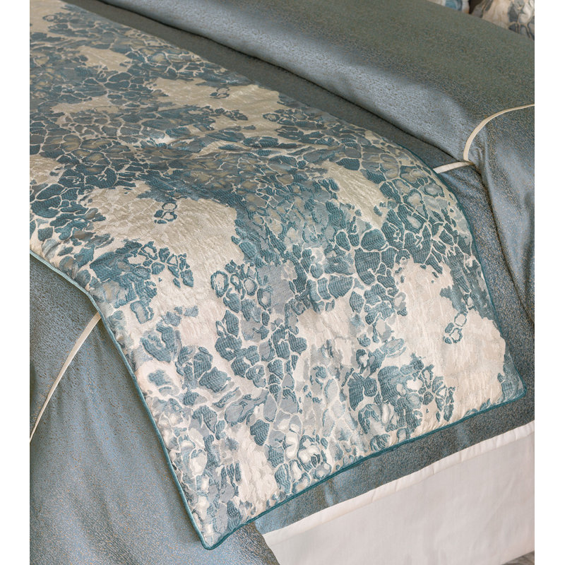 Alaia Abstract Bed Runner, King