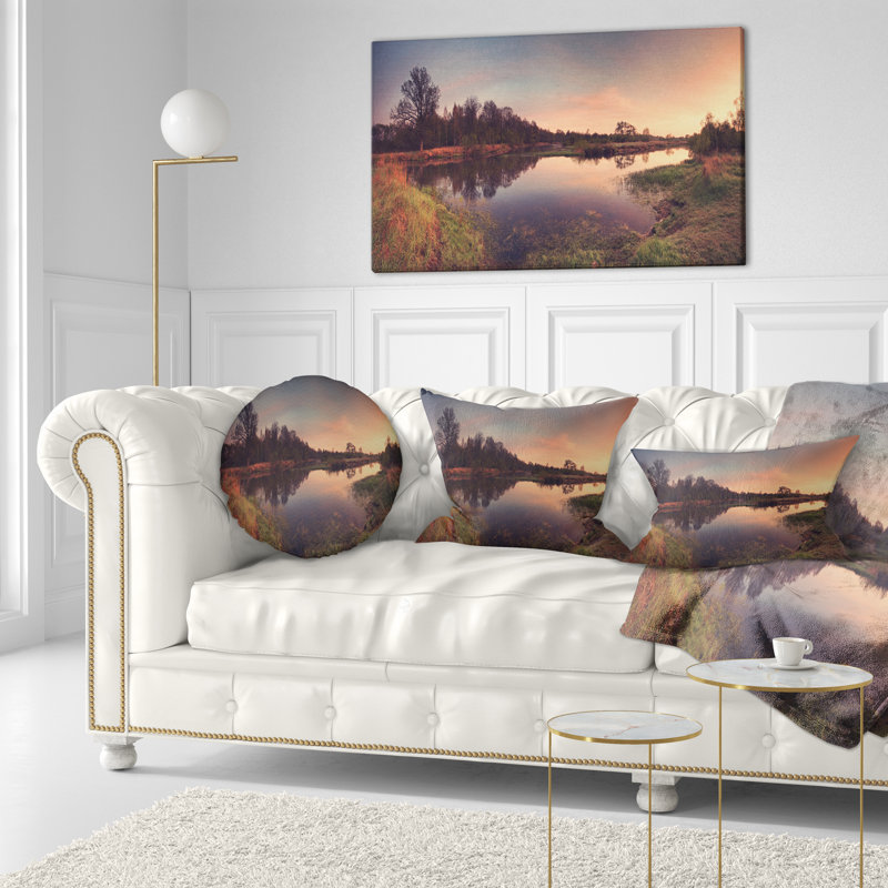 Coussin décoratif paysage imprimé Spring Tinged Spring Mountains