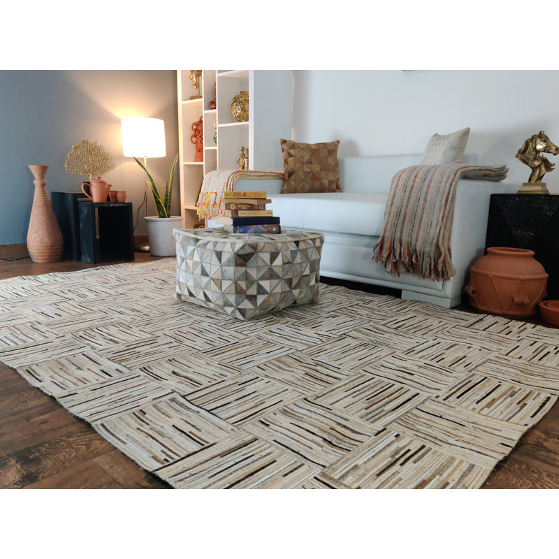 Cowhide Southwestern Indoor Rug, Rectangle 3' x 5'